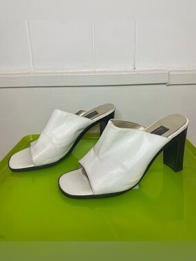 White Open-Toe Leather Mule Heels with Block Heel